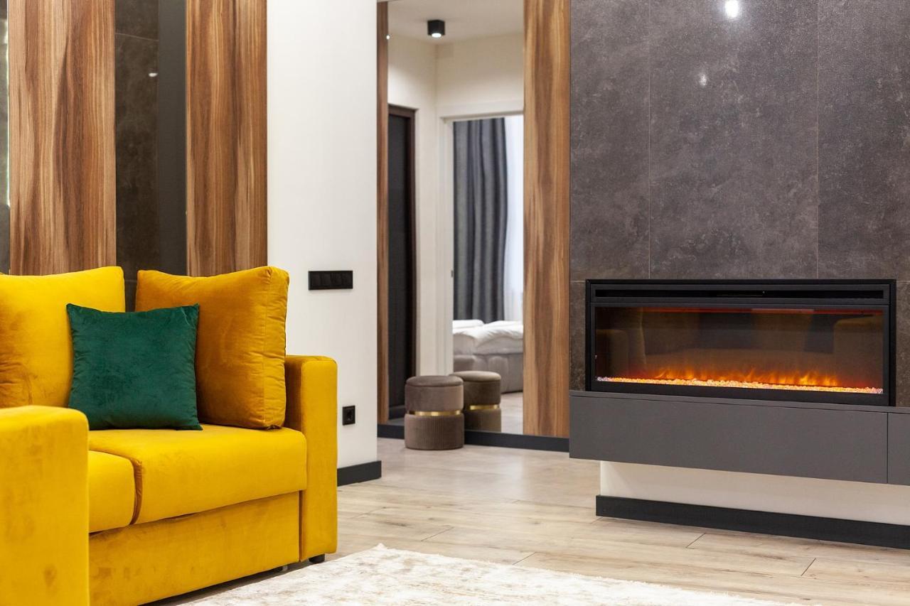 Royal Apartment On Leontovicha 7/2 Львов Экстерьер фото